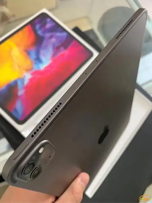 手机通讯出2020款ipadpro11寸深空灰256gwifi版成色99新