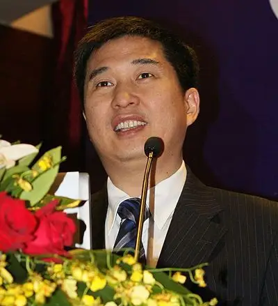 方正集团高级副总裁方中华