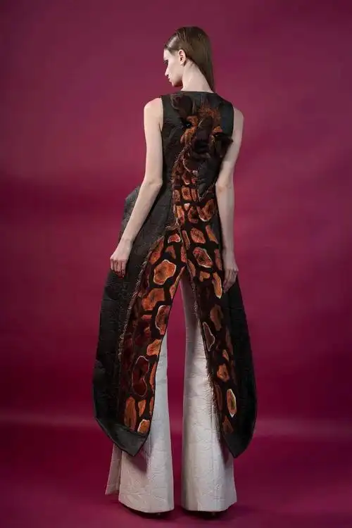 连赵丽颖都爱的国产高定,"中国第一位高定服装设计师"郭培—中国元素