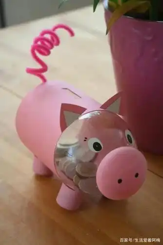 还有平时吃的东西留下来的饮料瓶酸奶瓶一类,只要是塑料瓶,我们都可以