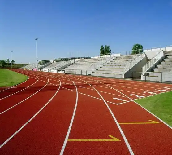 重要性,因此也会建设一些运动场地,如操场,篮球场,排球场和羽毛球场等