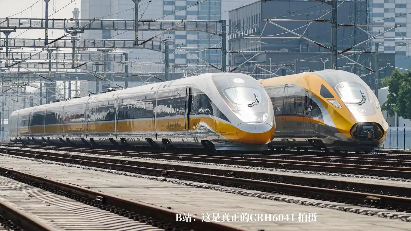 复兴号智能动车组 #动检车 #复兴号 #交通强国铁路先行  - 抖音