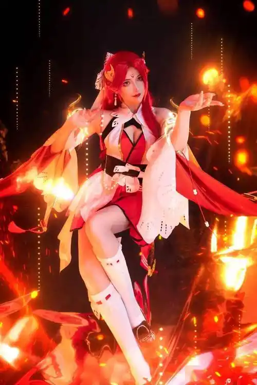 王者荣耀貂蝉唤灵魅影cosplay