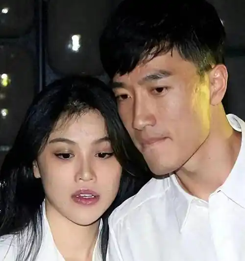 刘翔与葛天离婚后的八年人生道路大不同一个重获荣誉一个淡出视线