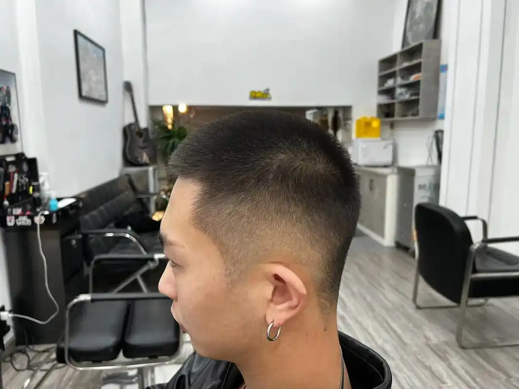 美式圆寸 #精致男头 如果真心 钱算什么 如果在乎 时间又 - 抖音