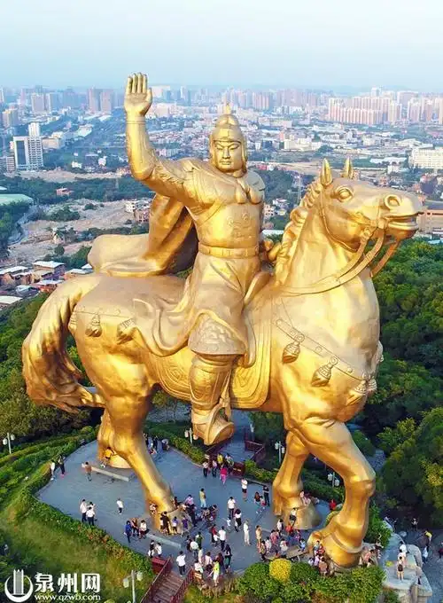 泉州地标:泉州大坪山郑成功雕像