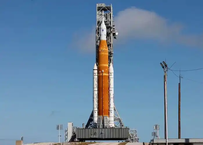 美国超重型运载火箭sls因价格昂贵无人问津 - acfun弹幕视频网 - 认真