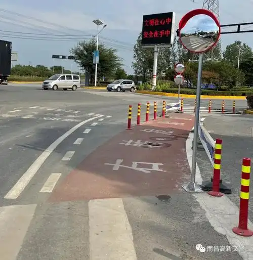 全省首例大货车右转弯"扫盲神器"正式上线啦!