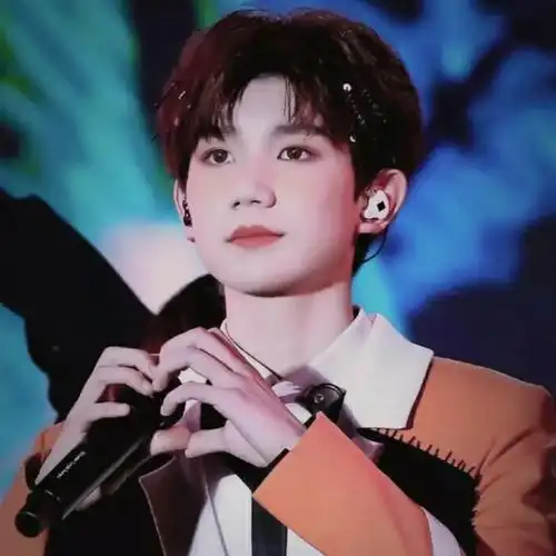 王源最新微信头像|王源_手机网易网