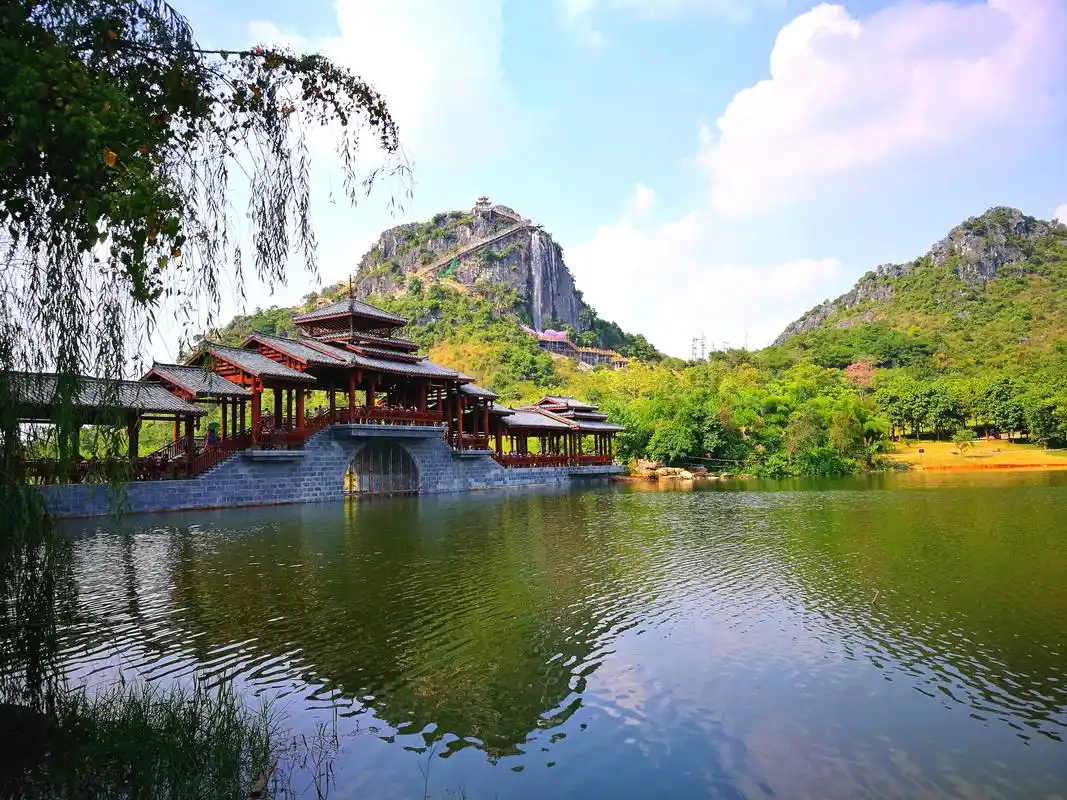 南宁这两个低调景点,第一个不输桂林山水,欧洲小镇让人有穿越感