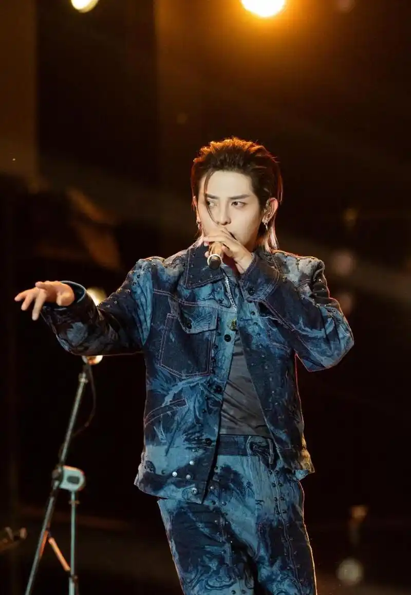 符龙飞帮粉丝回怼网友】这是什么爽文照进现实啊!