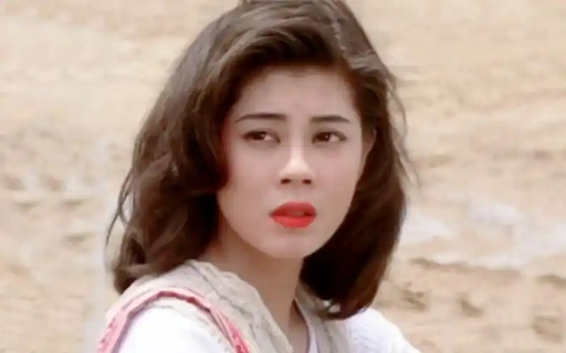 【梁佩玲】史上最丑任盈盈?被造型耽误的颜值_哔哩哔哩_bilibili