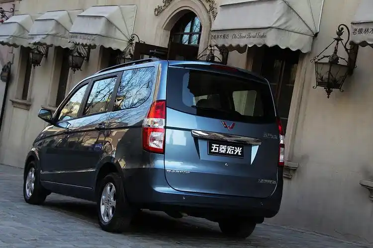 中国奉为神车五菱宏光竟然还卖不过印度这款车