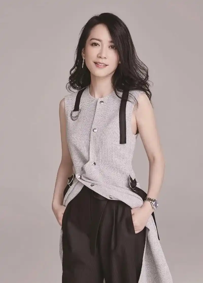 俞飞鸿|演员俞飞鸿:不结婚不生子,有固定伴侣,52岁身材好似少女