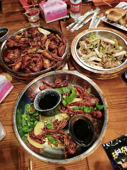 教师节 "朋友圈烧烤"小聚掠影