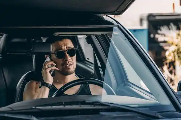 纯爷们儿霸气头像,男人混社会的霸气图片("最爷们儿"的7位男星)