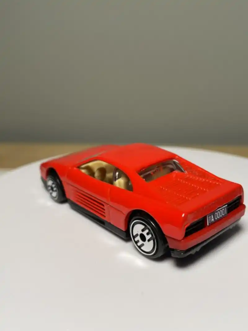 致敬中国第一台法拉利京a00001风火轮法拉利  风火轮法拉利348致敬