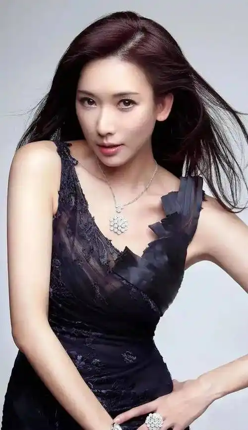 林志玲:一个身高体重不可思议的传奇女神_成为了_家庭_成功
