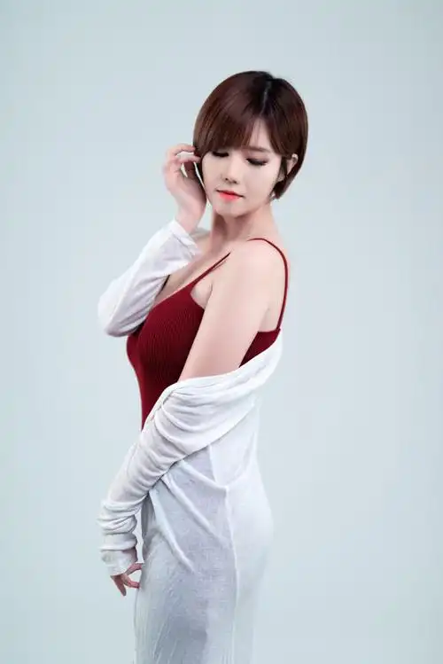 模特:韩惠恩(室内秀)