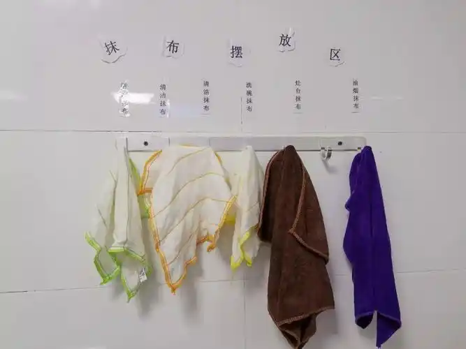 三山区又检查了这所幼儿园食堂!看看孩子们吃得怎么样._抹布