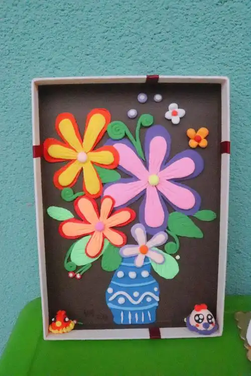 南坑镇中心幼儿园开展亲子粘土作品展评暨教师手工作品比赛