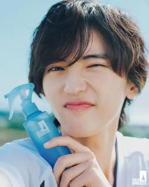 的照片,原来是道枝くん自己留下的自拍95道枝騟佑超话#道枝骏佑