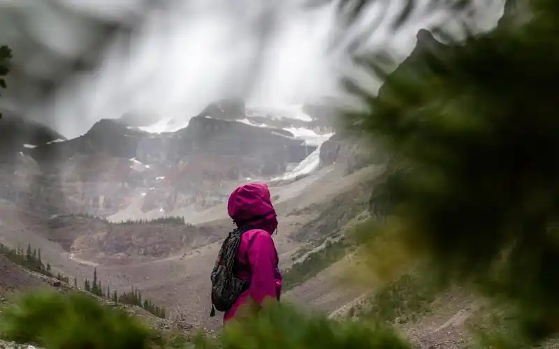 人生来就是孤独的壁纸图片