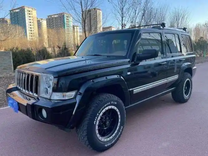 jeep 指挥官  2009款 5.7图片