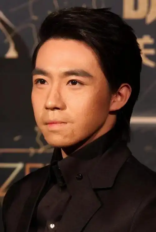 俞灏明烧伤前后对比(俞灏明无意显露烧伤双臂)_可可情感网