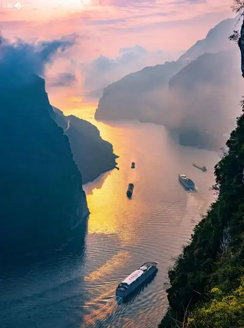 百舸争流西陵峡 经济彰显新活力