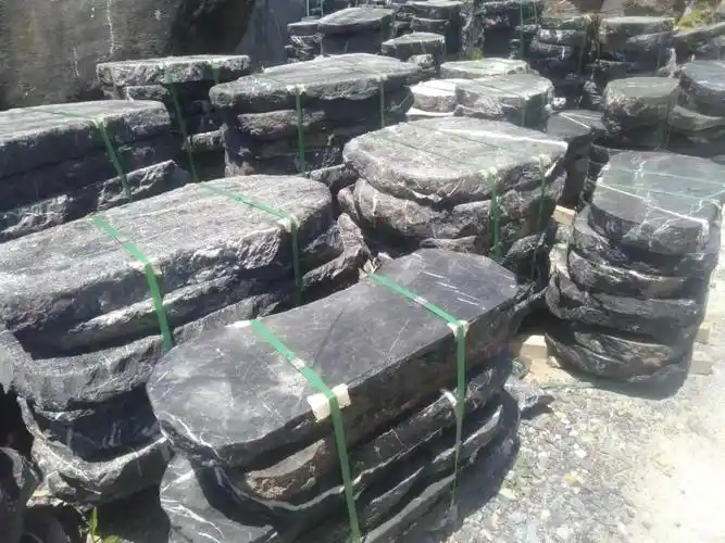 黑山石汀步,黑山石切片踏步石,广东创景景观石批发厂家