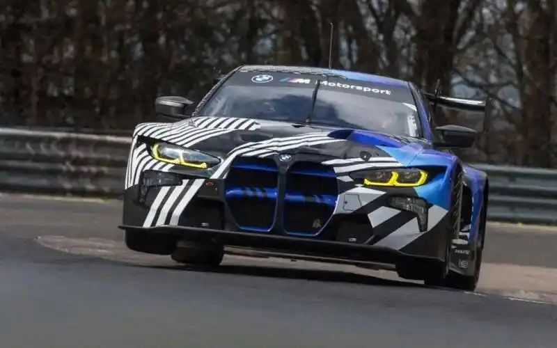 为赛道而生:宝马m4 gt3赛车