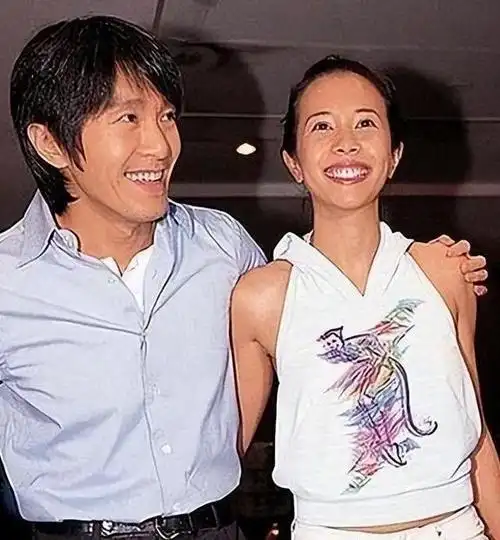 冯德伦被她迷得疯狂,周星驰为她抛弃朱茵,莫文蔚魅力究竟有多大