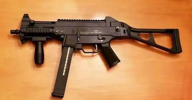 ump45冲锋枪特种部队采用的制式装备