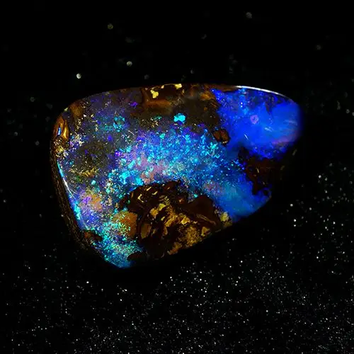 102.5克拉欧泊原石