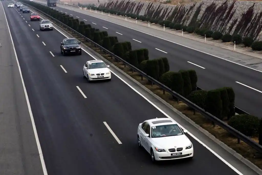 在路上_图片_新浪汽车_新浪网