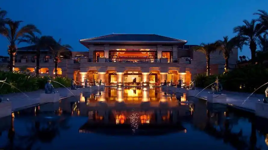 三亚海棠湾康莱德酒店