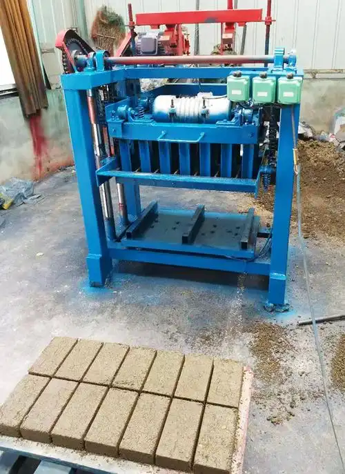 新疆可移动水泥制砖机 梅花马镫垫块机价格