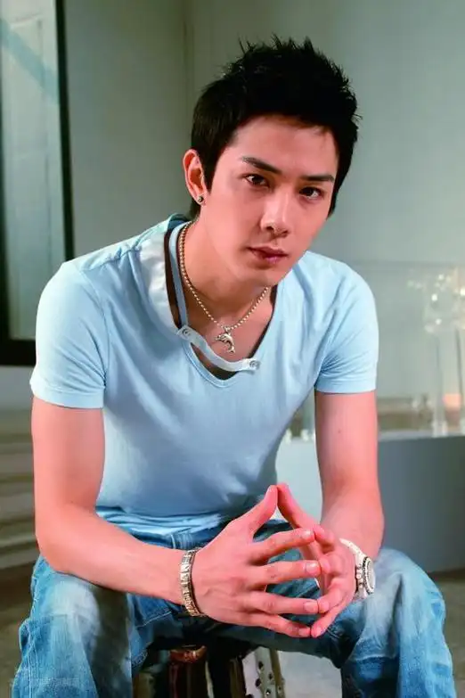 资料图片李承铉精彩写真5