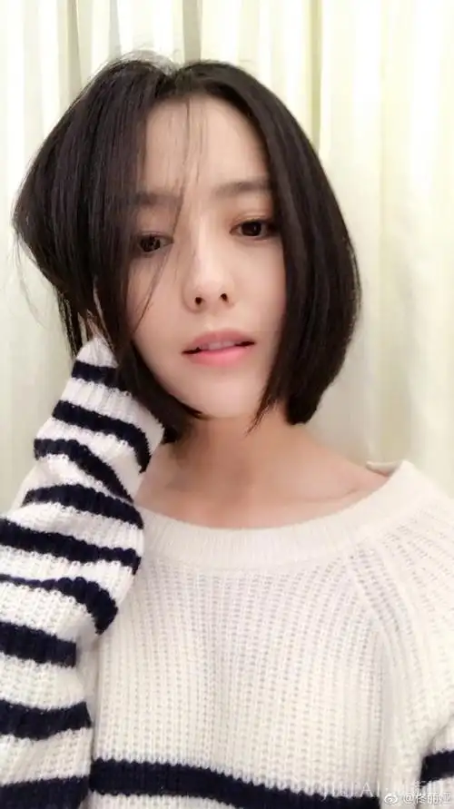 佟丽娅能驾驭一切发型的女明星同款男孩头你也能剪吗