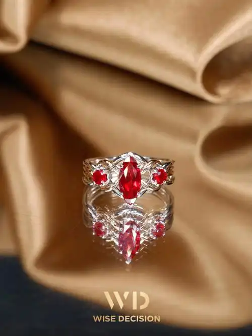 个性不撞款102ct马眼型红宝石戒指