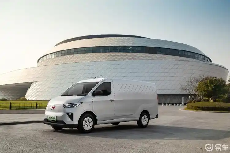 首款搭载该电池的新能源商用车五菱扬光也在1月31日亮相
