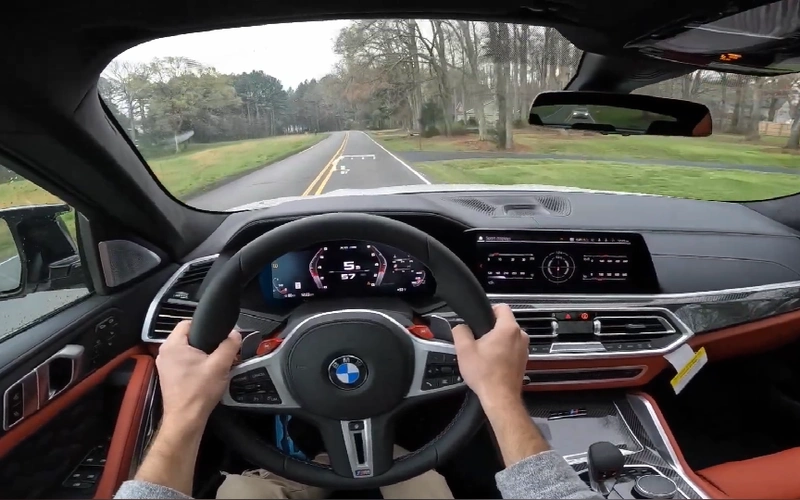 2023款宝马x6 m 第一视角试驾