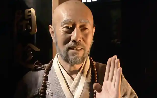 《天龙八部》中的扫地僧,是一位非常神秘的人物,关于他的身份,有着不