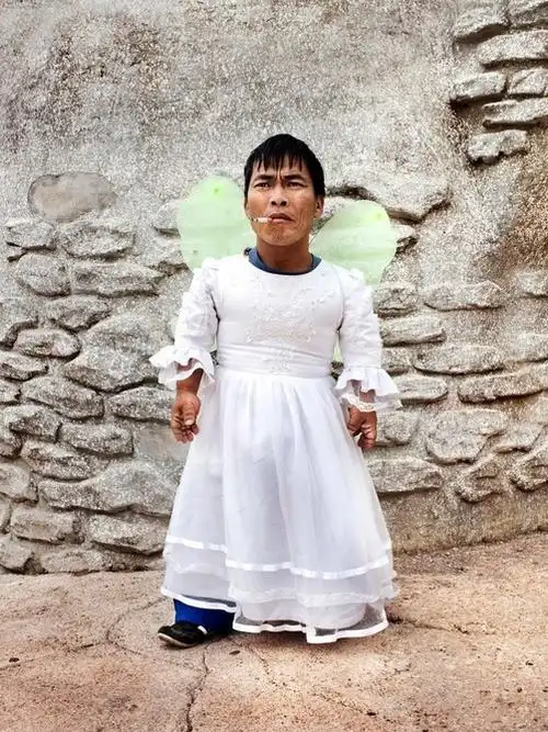 中国唯一的矮人部落,身高不到1.3米,却平均月收入过万!