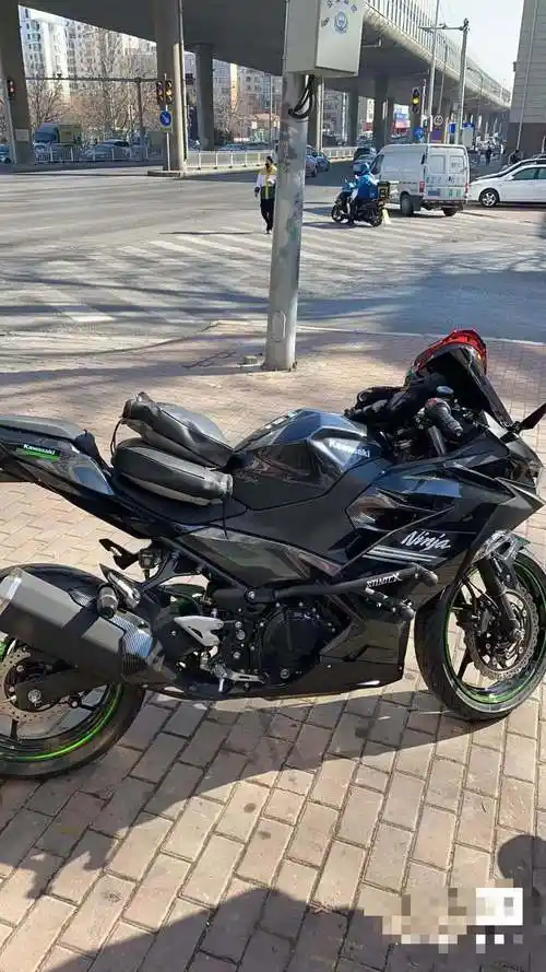 二手摩托车川崎 ninja 400