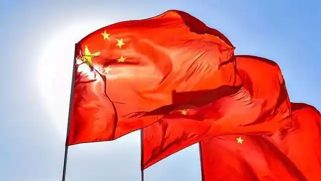 【征稿通知】"五星红旗迎风飘扬" —— 庆祝共和国七十华诞长宁 金山