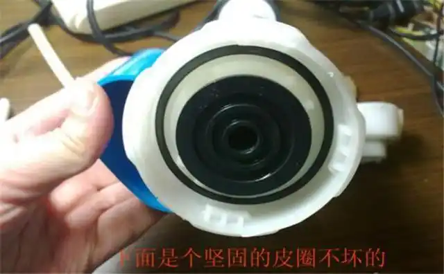 马桶进水阀不止水原因以及维修方法详解