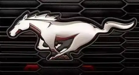 车牌上有一个马的标志是什么车