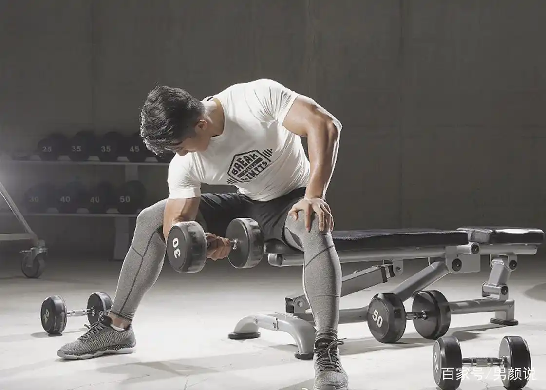 因羡慕甄子丹身材而成为肌肉男,这位95后演员,第一眼就觉得不错